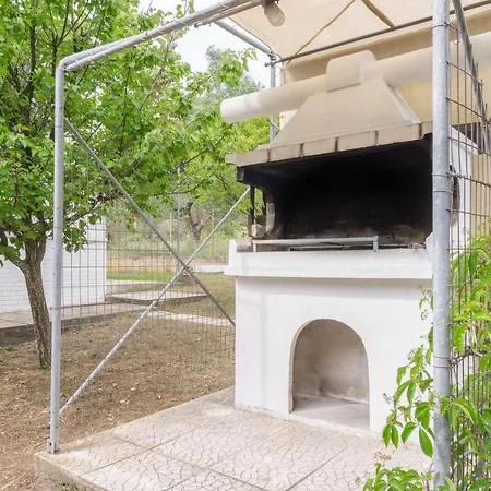 Big Country House, 10' From The
