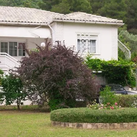 Nyaraló Big Country House, 10' From The