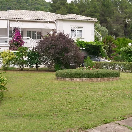 Big Country House, 10' From The